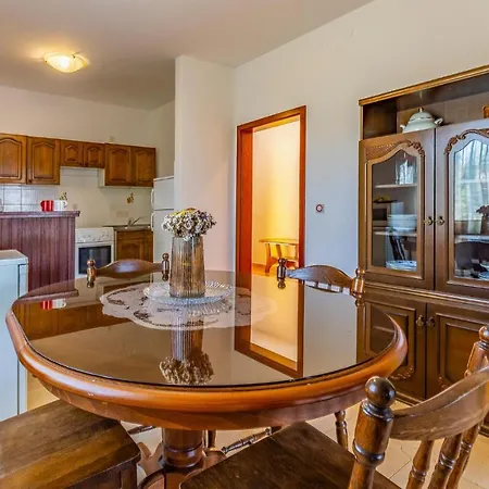 Gorgeous In With Kitchen