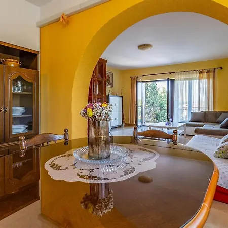 Gorgeous In With Kitchen Apartment Medulin