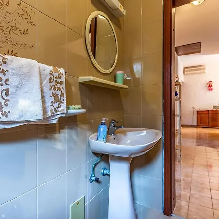 Gorgeous In With Kitchen Apartment Medulin