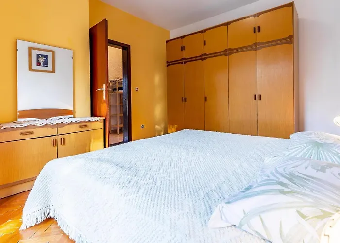 Apartman Centar I *